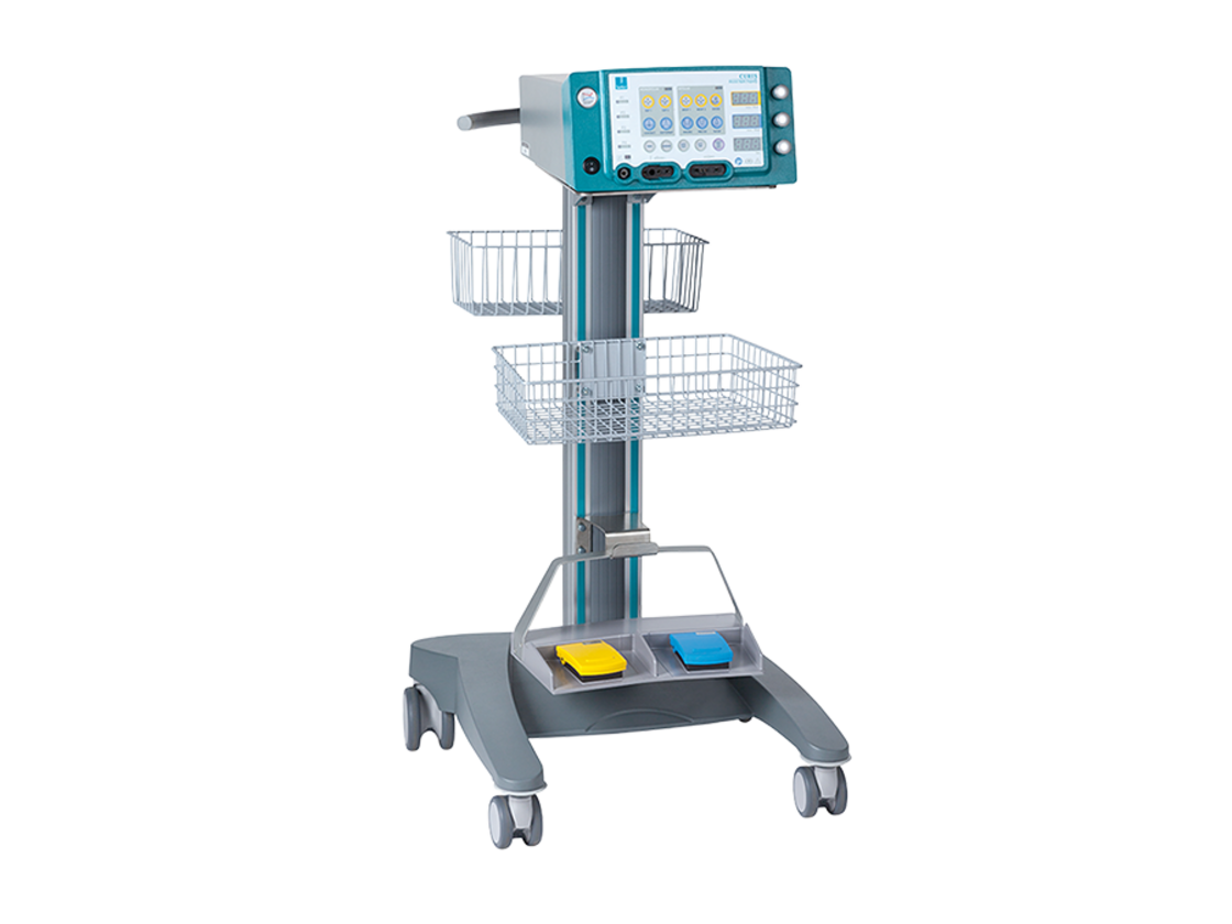 Standwagen mit CURIS® Radiofrequenz-Generator, zwei seitlichen Ablagekörben und Doppelfußschalter für komfortable Bedienung im O